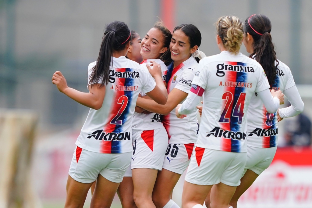 Chivas femenil ganó ante Toluca. Foto: Twitter