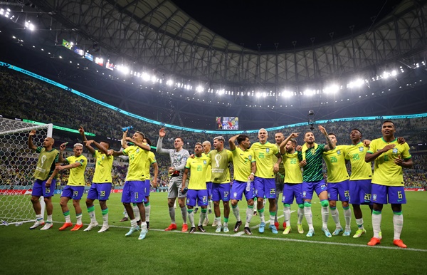 Brasil salió airoso en su primer partido. Foto: Twitter